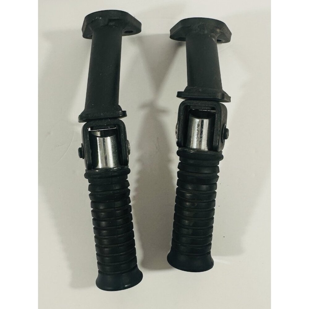 Kawasaki Vulcan 1700 Vaquero OEM Passenger Foot Peg Assemblies 2011 -2024 - Picture 6 of 8
